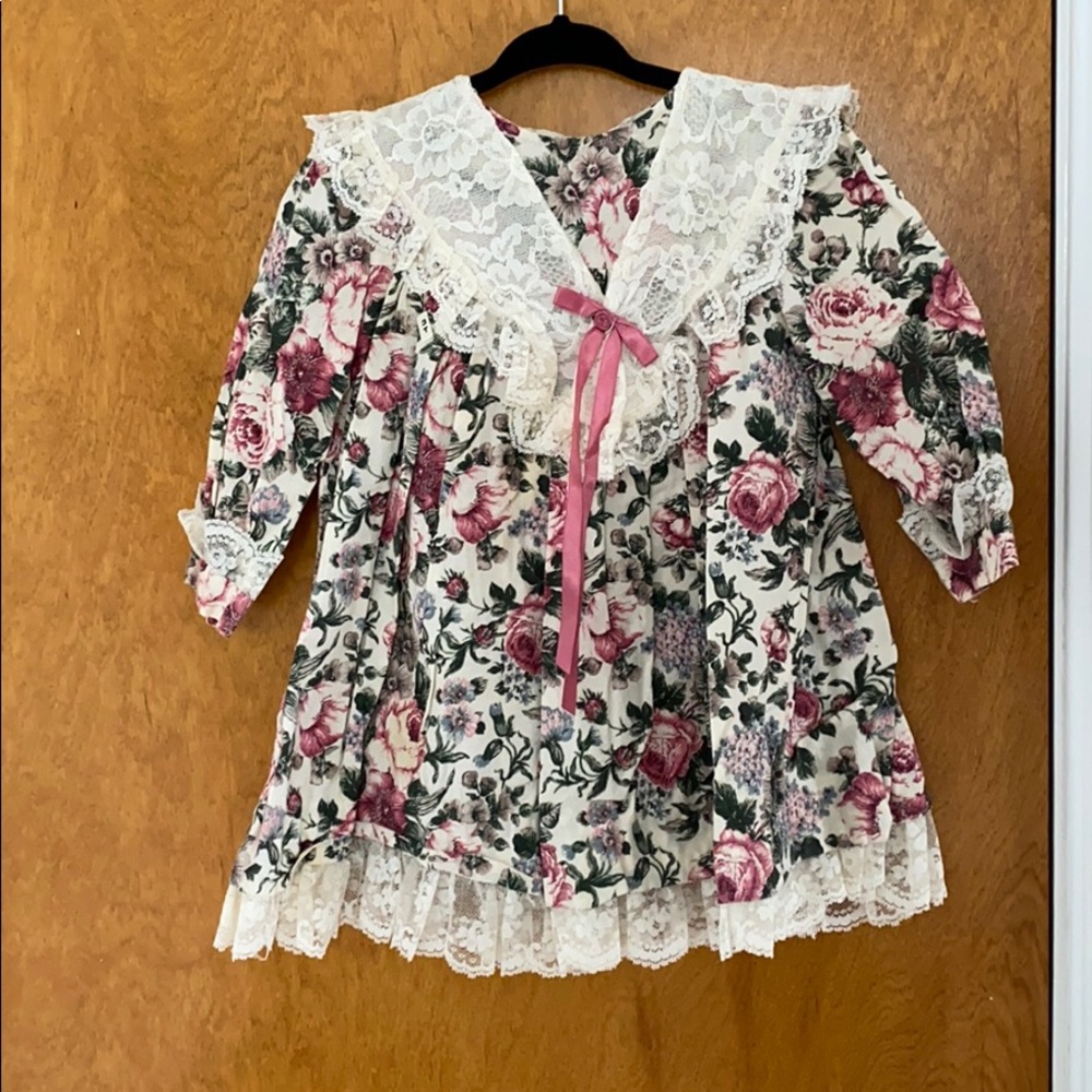 Vintage floral children’s dress